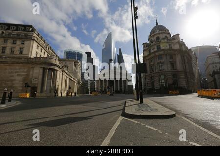 London, Großbritannien, 31. März 2020, Sunny Day bei der Bank of England und nahe gelegene leere Straßen während des COVID-19-Pandemie-Ausbruchs, Credit: AM24/Alamy Live News Stockfoto