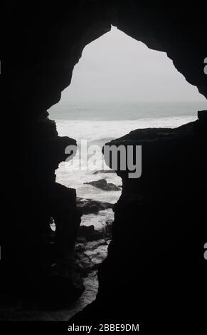 'Map von Afrika', eine Eröffnung in den Höhlen von Herkules, Kap Spartel, in der Nähe von Tanger, Marokko Stockfoto