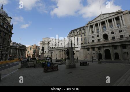 London, Großbritannien, 31. März 2020, Sunny Day bei der Bank of England und nahe gelegene leere Straßen während des COVID-19-Pandemie-Ausbruchs, Credit: AM24/Alamy Live News Stockfoto