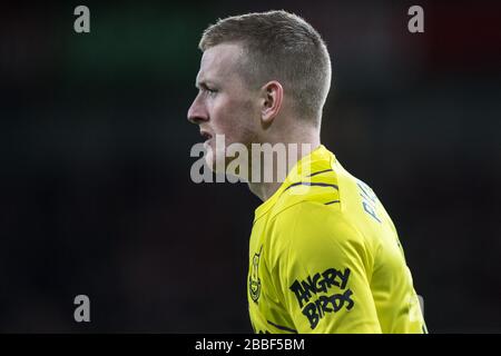 LONDON, ENGLAND - 23. FEBRUAR: Jordan Pickford vom FC Everton sieht während des Premier-League-Spiels zwischen dem FC Arsenal und dem FC Everton in der Emirates St aus Stockfoto