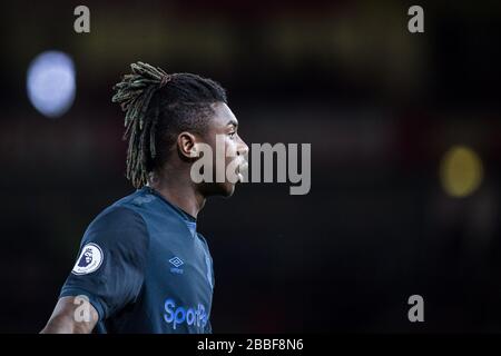 LONDON, ENGLAND - 23. FEBRUAR: Moise Kean vom FC Everton blickt während des Premier-League-Spiels zwischen dem FC Arsenal und dem FC Everton im Emirates Stadium auf Stockfoto