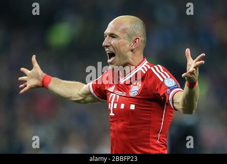 Bayern-Münchens Arjen Robben feiert den Gewinn der Champions League als Schlusspfiff Stockfoto