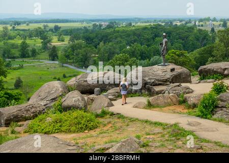 Porträtstatue von General Gouverneur K. Warren auf Little Round Top im Tal des Todes Gettysburg National Civil war Battlefield Military Park Pen Stockfoto
