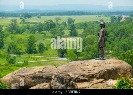 Porträtstatue von General Gouverneur K. Warren auf Little Round Top im Tal des Todes Gettysburg National Civil war Battlefield Military Park Pen Stockfoto