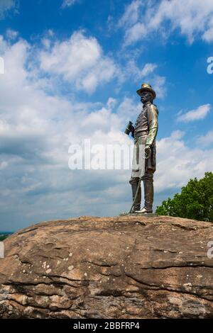 Porträtstatue von General Gouverneur K. Warren auf Little Round Top im Tal des Todes Gettysburg National Civil war Battlefield Military Park Pen Stockfoto