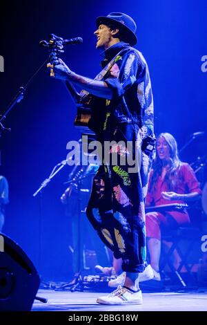 Frederiksberg, Dänemark. Februar 2019. Der amerikanische Sänger, Songwriter und Musiker Jason Mraz führt ein Live-Konzert im KB Hallen in Frederiksberg, Kopenhagen, durch. (Foto: Gonzales Foto - lasse Lagoni). Stockfoto