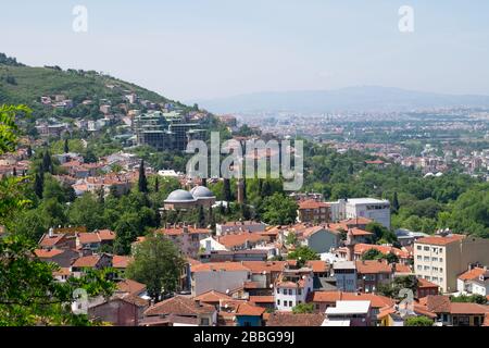 Bursa ist eine der größten Städte in der Türkei, leider ist Stadtplanung und Architektur schrecklich. Es gibt nicht genügend Grünflächen in der Stadt. Stockfoto