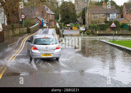 Überschwemmte ford in Eynsford, Dartford, Kent, Großbritannien Stockfoto