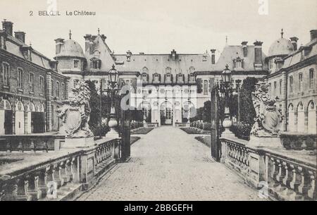 Vintage-Postkarte aus den Jahren 1910-1930er Jahren von der Edition Georges Dath. Im Château de Beloeil, 2. Le Chateau, in der Gemeinde Beloeil im gelegen Stockfoto