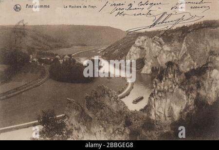 Postkarte aus Anseremme, die die Rochers de Freÿr entlang der Maas entlang 1910-1920 zeigt, Anseremme ist eine Teilgemeinde von Dinant in der belgischen pr Stockfoto