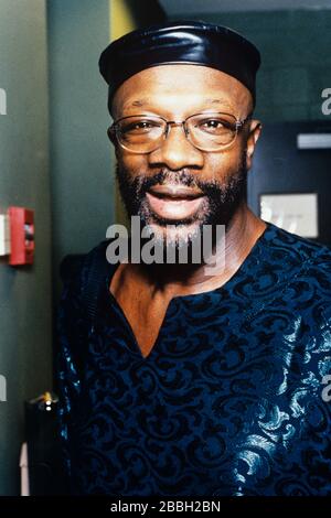 Der mit dem Grammy ausgezeichnete Musiker Isaac Hayes fotografierte im Mai 2000. Kredit: Scott Weiner / MediaPunch Stockfoto