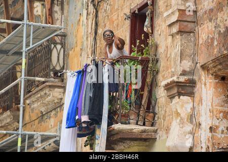 Zerfallende Kolonialgebäude in Havanna Vieja, Havanna, Kuba Stockfoto