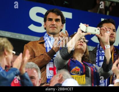 Der Schweizer Tennisspieler Roger Federer auf der Tribüne Stockfoto