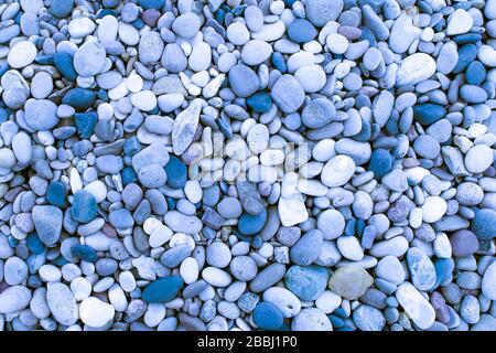 Verschiedene Felsen, die am Ufer des Lake Michigan beheimatet sind Stockfoto