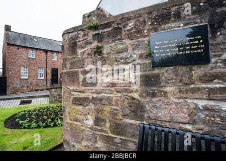 "Liebe ist wie eine rote Rose" Robert Burns Haus und Garten, Dumfries, Schottland, Großbritannien Stockfoto