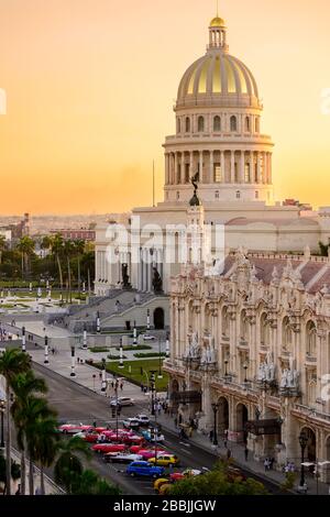 El Capitolio oder das National Capitol Building und das Gran Teatro de La Habana, Havanna, Kuba Stockfoto