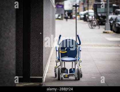 Provisorische Leichenhalle am Bellevue Hospital in New York City für Covid19 Stockfoto