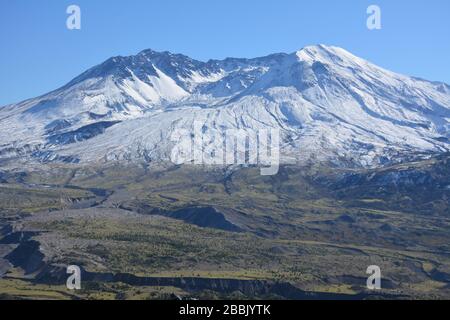 Dramatischer Blick auf die Nordseite des Mt St Helens von der Route 504, Cowlitz County, Washington State, USA. Stockfoto