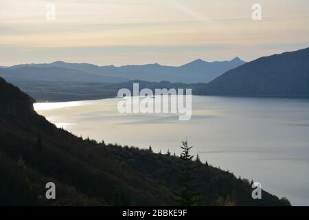 Spirit Lake vom Windy Ridge Aussichtspunkt auf NF-99 / Forest Highway im Mt St Helens National Volcanic Monument, Washington State, USA Stockfoto