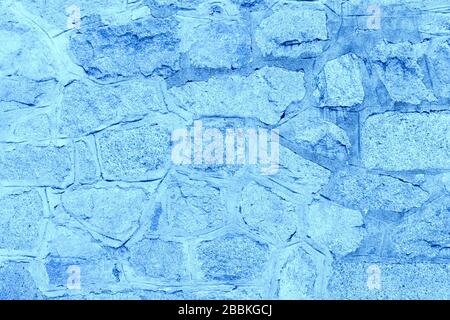 Abstrakte Struktur, getönt, klassische blaue Oberfläche, rauer Hintergrund, Betonboden oder Wand. Classic Blue Trendfarbe des Jahres 202 Stockfoto