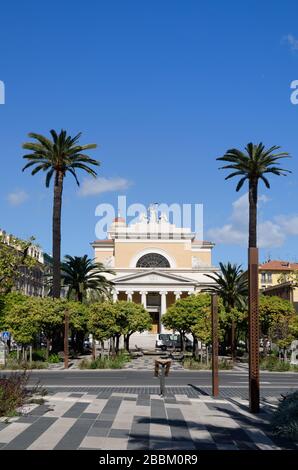 Die neoklassizistische Kirche Eglise Notre-Dame-des-Grâces (1836-1852), entworfen von Charles Mosca, alias Eglise du Voeu, Nizza Frankreich Stockfoto