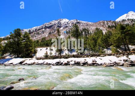 Ruhige Landschaft des Dorfes Chitkul in Himachal Pradesh (Indien) Stockfoto