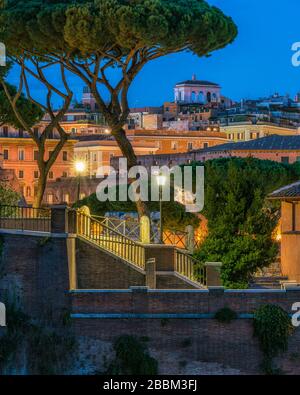 Sommerabend auf dem Kapitolinischen Hügel in Rom, Italien. Stockfoto