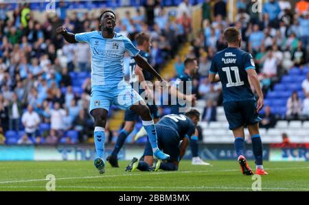 Der Jordy Hiwula von Coventry City reagiert nach einer verpassten Chance Stockfoto