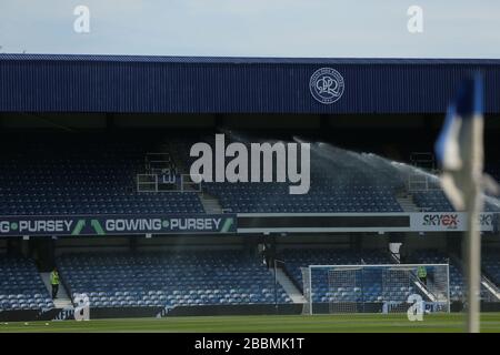 Ein allgemeiner Blick auf das Kiyan Prince Foundation Stadium vor dem Spiel von Queens Park Ranger und Wigan Athletic. Stockfoto