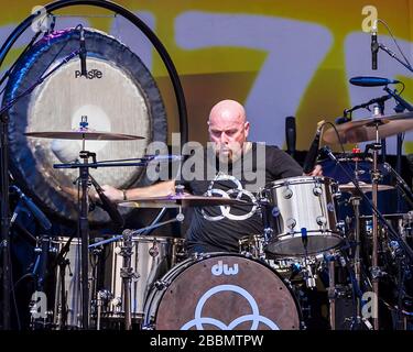 Schlagzeuger Jason Bonham, Sohn des legendären Schlagzeugers John Bonham, tritt am Ascend Amphitheatre in Nashville, TN, auf. Stockfoto