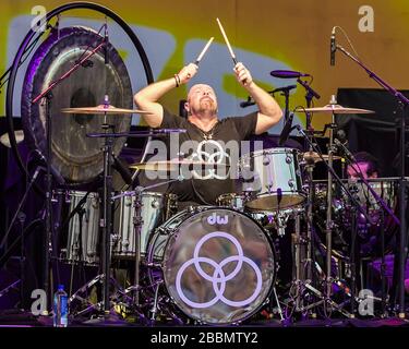 Schlagzeuger Jason Bonham, Sohn des legendären Schlagzeugers John Bonham, tritt am Ascend Amphitheatre in Nashville, TN, auf. Stockfoto