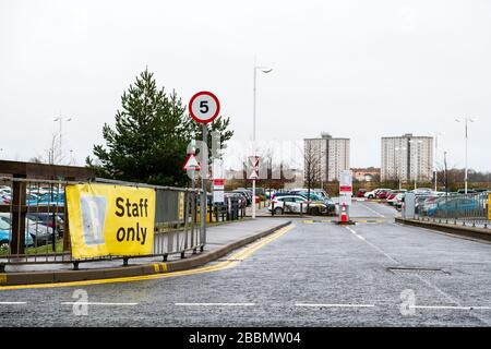 ERI Hospital, Parkplatz, kostenpflichtig, NHS, Edinburgh, Personal, Royal Infirmary Stockfoto