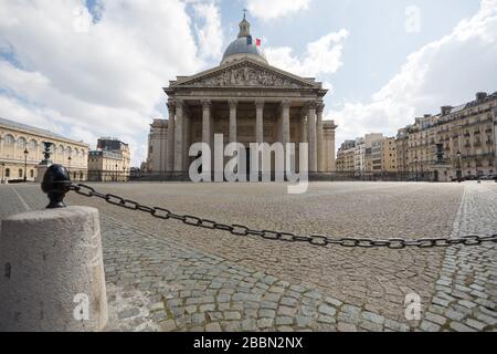 Paris, Frankreich. März 2020. Am 31. März 2020 sind leere Straßen rund um das Pantheon in Paris, Frankreich, zu sehen. (Foto von Daniel Brown/Sipa USA) Credit: SIPA USA/Alamy Live News Stockfoto