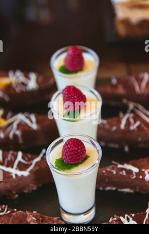 Nachmittagstee für ein alternatives Hochzeitsfrühstück Stockfoto