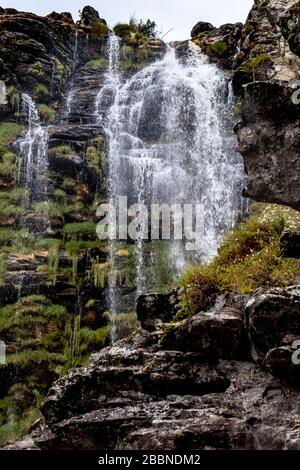 Nahaufnahme eines der Wasserfälle des Radsturzfalls Stockfoto