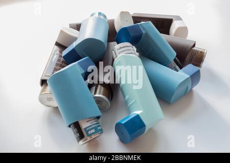 Salbutamol und Beclazone Inhalatoren für die Behandlung von Asthma Sufferers Stockfoto