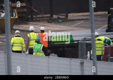Glasgow, Großbritannien. April 2020. Abgebildet: Die neue medizinische Einrichtung des NHS Schottland, die auf dem Scottish Events Campus (SEC) in Glasgow eingerichtet wird, soll NHS Louisa Jordan heißen, nachdem Gesundheitsministerin Jeane Freeman angekündigt hat, dass das temporäre Krankenhaus nach Schwester Louisa Jordan benannt wird. Eine Krankenschwester aus dem ersten Weltkrieg, die im aktiven Dienst in Serbien im Jahr 1915 starb. Aufgrund der Coronavirus (COVID-19)-Pandemie ordnete Nicola Sturgeon - erster Schottland-Minister und Boris Johnson - britischer Premierminister strenge Sperrmaßnahmen an, die die Menschen dazu aufforderten, zu Hause zu bleiben. Gutschrift: Colin Fisher/Alamy leben Nachrichten. Stockfoto