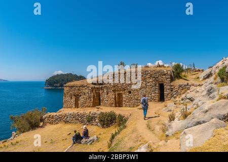 Ruinen von Pilko Kaina oder Tempel der Sonne, Isla del Sol oder Insel der Sonne, Titicacasee, Department La Paz, Anden, Bolivien, Lateinamerika Stockfoto