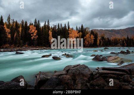 Xizang, Xizang, China. April 2020. Xian CHINA - 1. April 2020 - der Fotograf brauchte zehn Jahre, um die Landschaft des Plateaus einzufangen, jedes ist ein großes. Kredit: SIPA Asia/ZUMA Wire/Alamy Live News Stockfoto