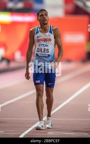 DOHA - KATAR - SEP 29: Elliot Giles (GB & NI) tritt im 800-m-Halbfinale an Tag drei der 17. IAAF-Leichtathletik-Weltmeisterschaften in Doha an Stockfoto