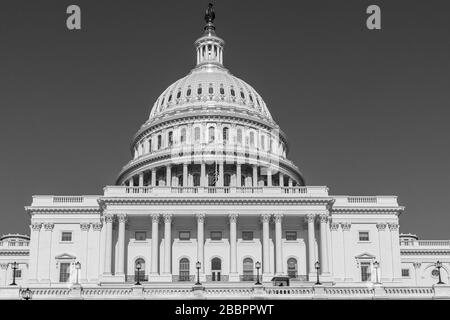 Thomas U. Walters prächtige gusseisernen Kuppel des US-Kapitols ragt 288' über dem Kapitol in Washington DC auf Stockfoto