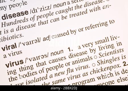 Krankheiten, Viren- und Viruswörter Bedeutung und Definitionstext im englischen Wörterbuch, Nahtext von Krankheiten, Viren- und Viruswörtern Stockfoto