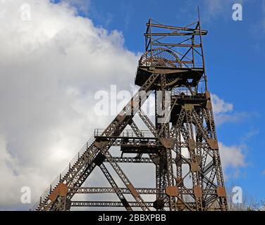 Winding Gear und Pit Head, Coal Mine, Colliery and Museum, Astley Green, Manchester, Lancashire, North West England, Großbritannien Stockfoto