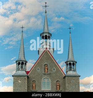 Église Sainte-Famille-de-l'Île-d'Orléans (Holy Family Church), Île d'Orléans (Insel Orleans), Quebec, Kanada Stockfoto