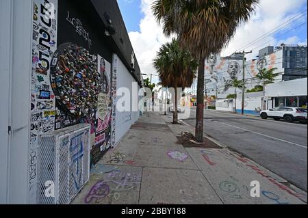 Miami, Florida - 29. März 2020 - Leere Straßen von Wynwood in der Nähe von Wynwood Walls während der Anordnung eines Coronavirus pandemic stay-at-home. Stockfoto