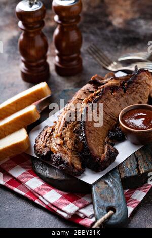 Barbeque Rindfleisch - Grillfleisch geräuchert Stockfoto