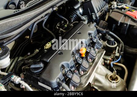 Autodetails - neuer moderner Autormotor. Stockfoto