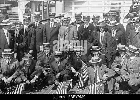 Amerikanische Olympiateilnehmer an Bord des Red Star Line Ship Finland Ca. 1912 Stockfoto