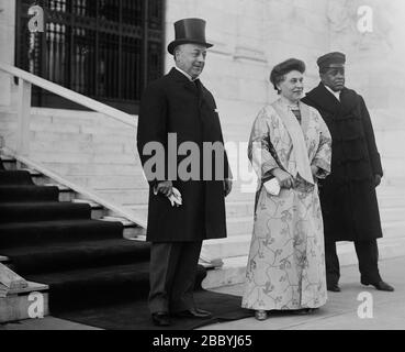 Staatssekretär Philander Chase Knox (1853-1921) und seine Frau Ca. 1913 Stockfoto