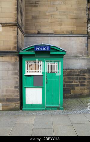 England Polizei box-historischen Polizei stand in Sheffield, Großbritannien. Stockfoto